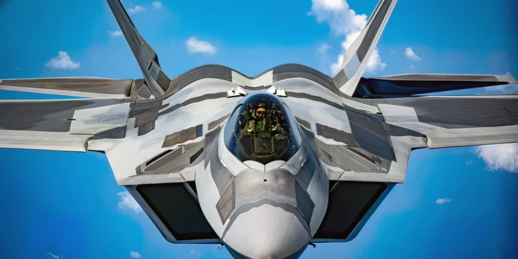 El F-22 Raptor se reinventa con sensores avanzados