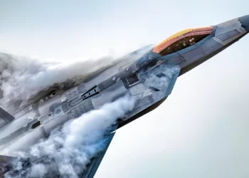 F-22 Raptor: el caza furtivo de $350 millones que rompió moldes