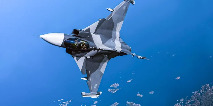 El caza Gripen de Saab vence al F-16 de Lockheed en Tailandia