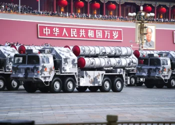 China mejora su HQ-9B con misiles más pequeños y letales