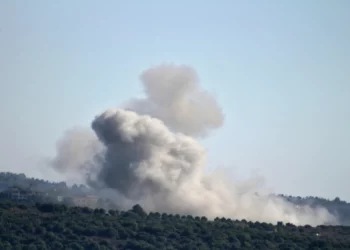 Ataque aéreo israelí mata a dos miembros de Hezbolá
