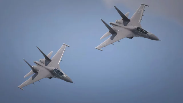 Los J-16 chinos operan ahora en el Mar de China Meridional