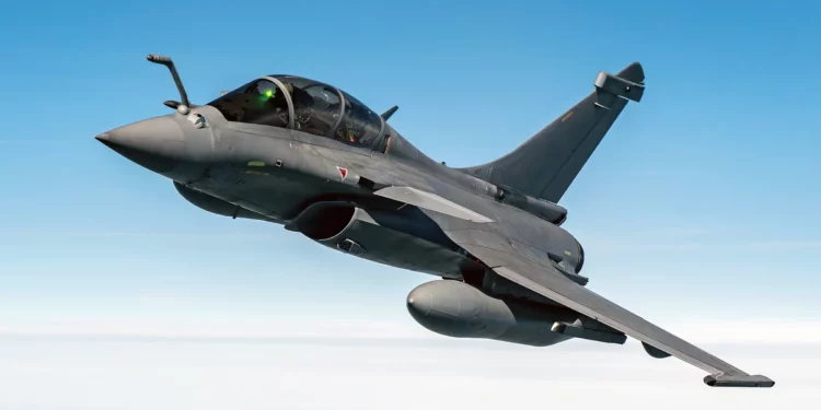 Serbia compra 12 cazas Rafale en acuerdo histórico con Francia