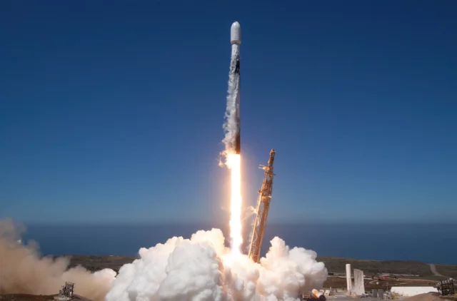 SpaceX coloca en órbita el primer satélite espía del Reino Unido