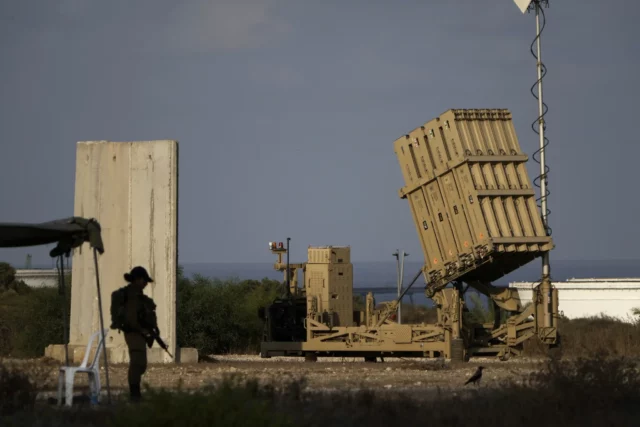 Eslovaquia compra defensa aérea a Israel y 1.300 vehículos militares
