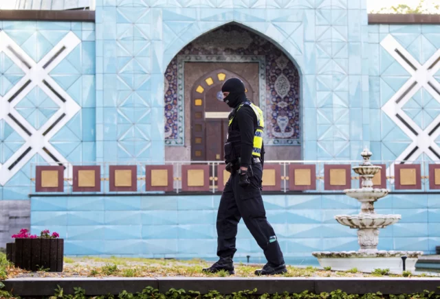 Exjefe del centro islámico de vinculado a Hezbolá abandona Alemania