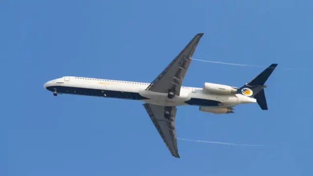 Irán utiliza aviones civiles para contrabando de armas