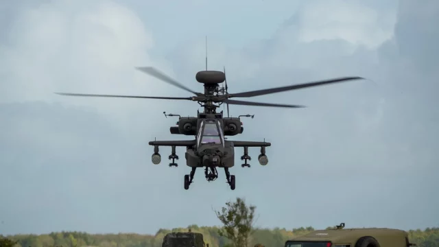 El primer AH-64E Apache de Australia está en ensamblaje