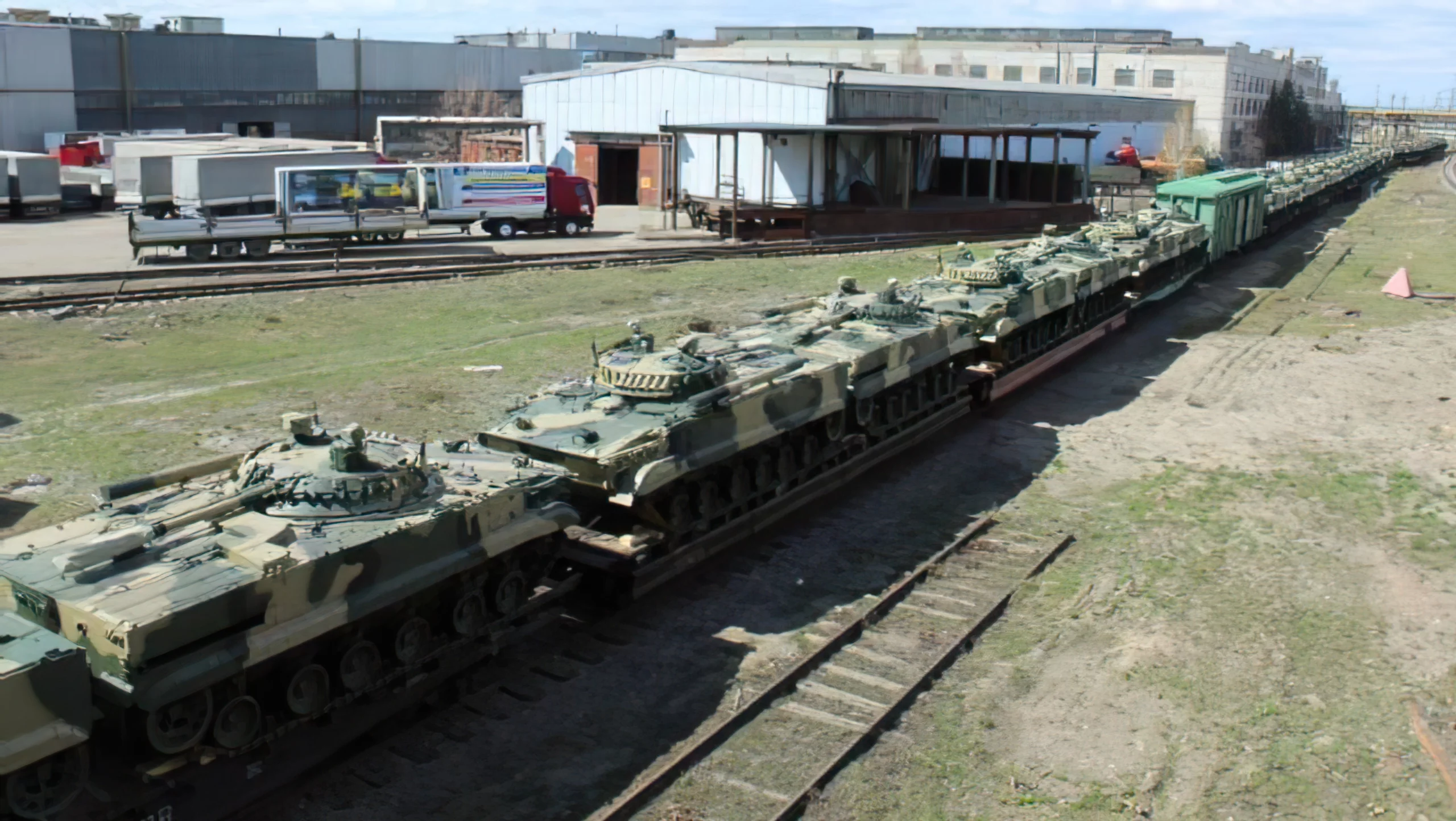 Tropas rusas reciben modernos BMD-4M y BMP-3 blindados