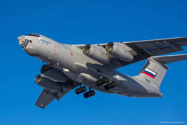 Rusia propone a India coproducir avión Il-76MD-90A