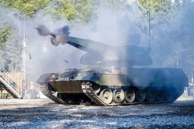 Rheinmetall presenta Skyranger 35 montado en tanque Leopard 1