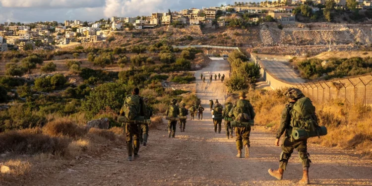 Las tropas de las Fuerzas de Defensa de Israel realizan un ejercicio en el norte de Israel, en una foto publicada el 18 de septiembre de 2024. (Fuerzas de Defensa de Israel)