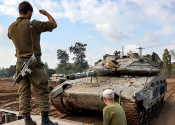 EE. UU. aprueba venta a Israel de remolques cisterna por $165M