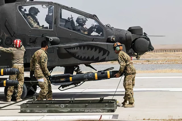 Arabia Saudita adquiere 2.500 misiles AGM-114R3 Hellfire II para helicópteros Apache
