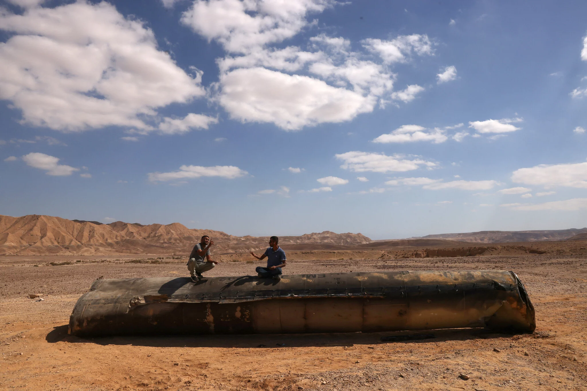 Mientras Irán promete una “respuesta más contundente” si Israel contraataca, los estados del Golfo temen que sus instalaciones petroleras puedan ser atacadas