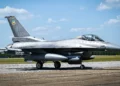 F-16 prueba con éxito sistema de guerra electrónica IVEWS