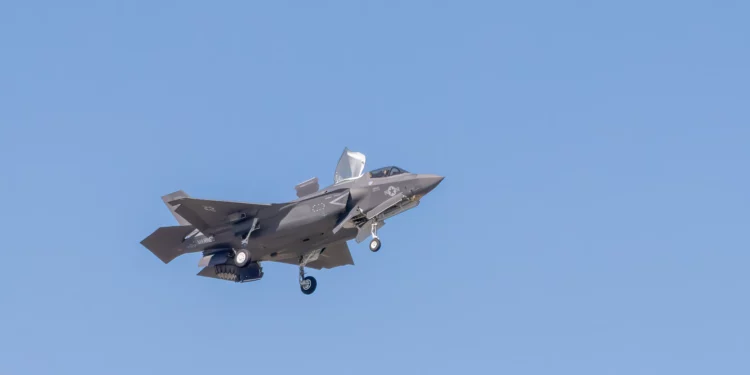 Los Marines de EE. UU. reciben su primer F-35B en Beaufort