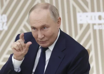 Putin dispuesto a mediar entre Israel e Irán “si me lo piden”