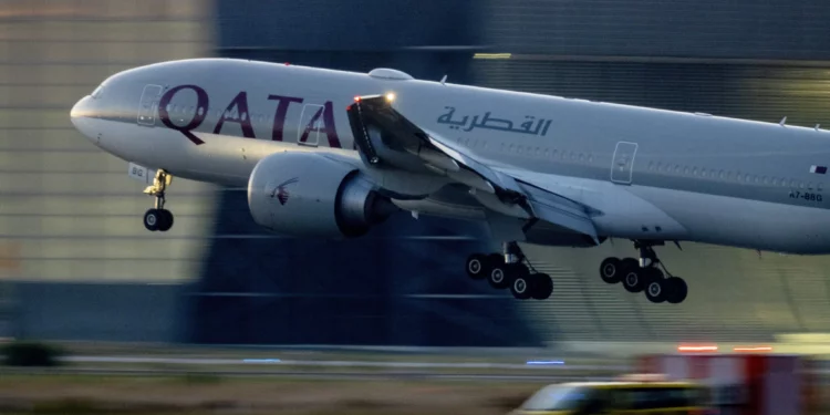 Qatar Airways suspende vuelos a Irán, Irak y Líbano