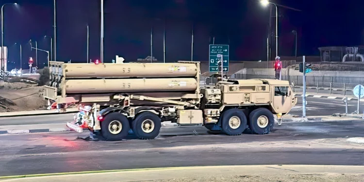 Sistema antiaéreo THAAD visto en carretera de Israel