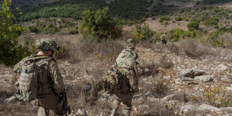 Tropas que operan en el sur del Líbano en una fotografía sin fecha publicada por el ejército para su publicación el 28 de octubre de 2024 (Fuerzas de Defensa de Israel)