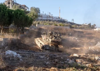 En el sur del Líbano, el Equipo de Combate de la 8ª Brigada junto con la unidad de élite LOTAR especializada en operaciones antiterroristas