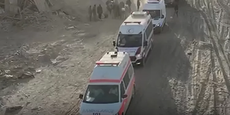 Israel traslada a pacientes desde hospital en el norte de Gaza