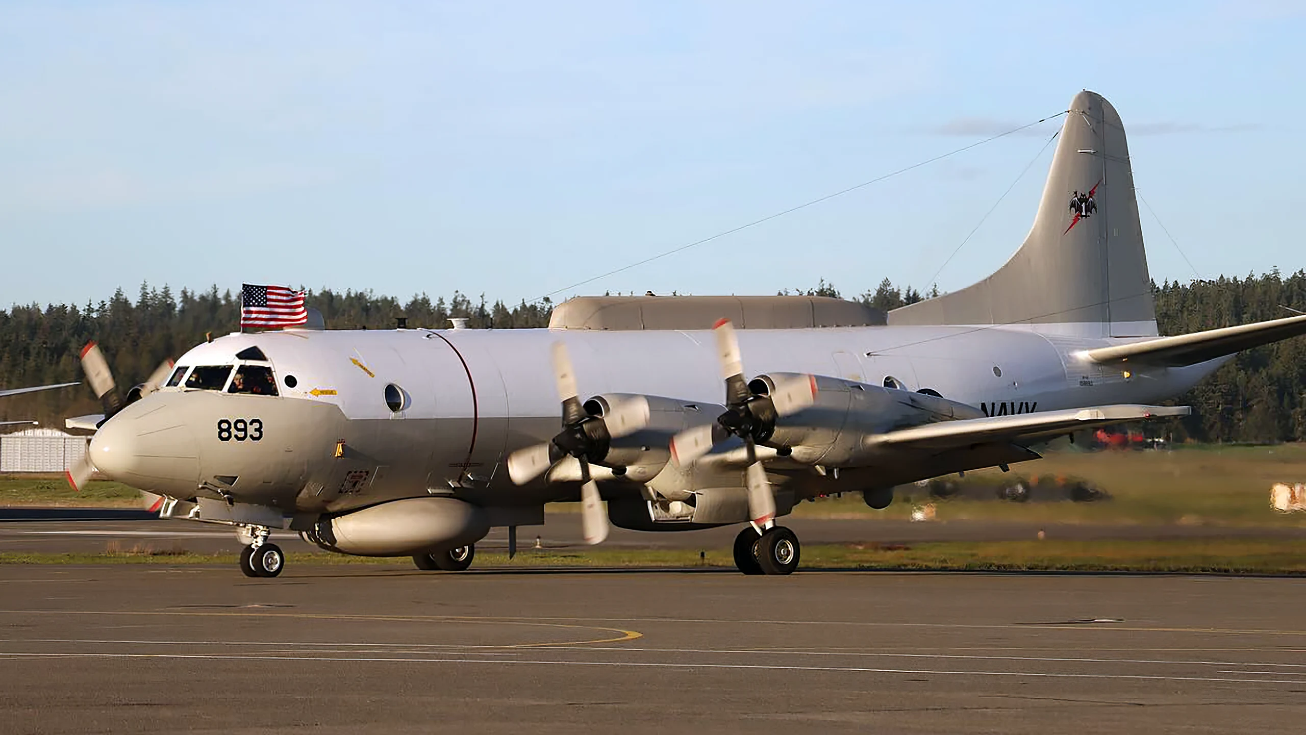 El EP-3E Aries II realiza su último vuelo tras casi 60 años de servicio