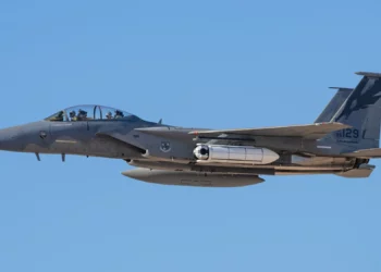 Avistado el F-15D Eagle con inusual módulo de medición infrarrojo