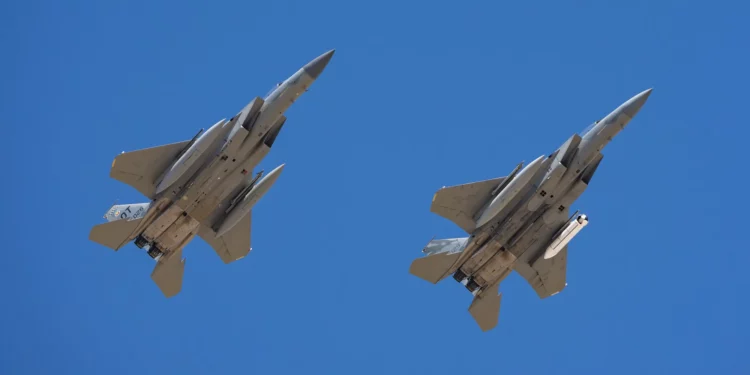 Los F-15 regresan a la base aérea Morris ANGB. (Crédito de la imagen: @arizona_planespotter)