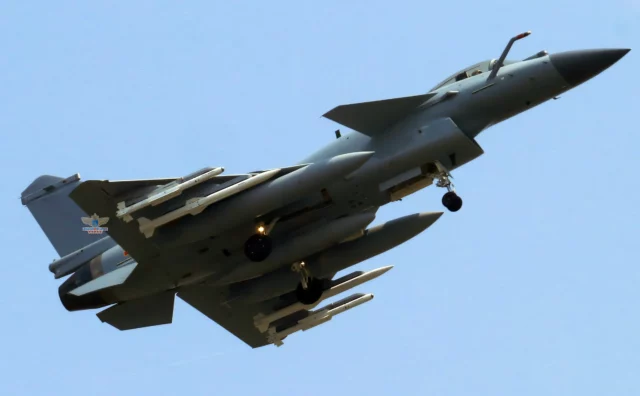 Sudán adquiere cazas J-10CE de China