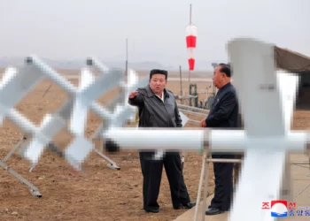 Kim Jong Un impulsa producción masiva de drones kamikaze para Rusia