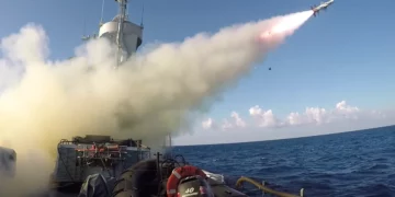 Armada israelí ataca a Hezbolá mientras espía a enemigos lejanos