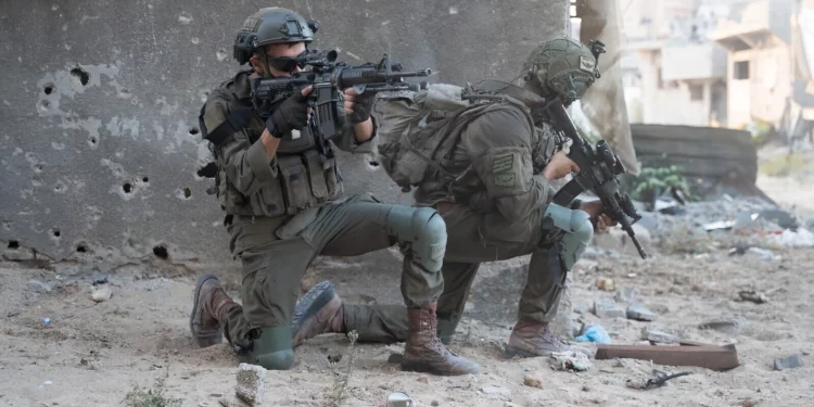 Tropas que operan en la Franja de Gaza en una fotografía sin fecha publicada por el ejército el 13 de noviembre de 2024. (Fuerzas de Defensa de Israel)