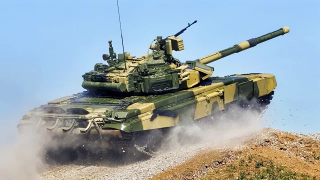 Rusia refuerza el frente ucraniano con nuevos tanques T-90M avanzados