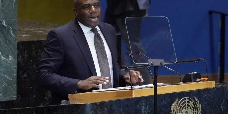 El ministro de Asuntos Exteriores británico, David Lammy, se dirige a la Cumbre del Futuro, en la Asamblea general de las Naciones Unidas, el 23 de septiembre de 2024. (Richard Drew/AP)