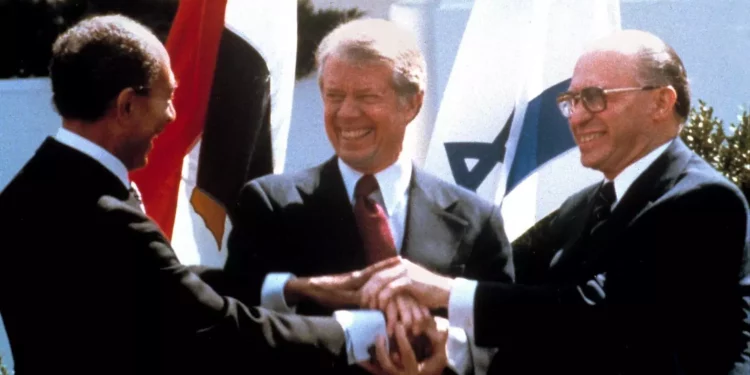 Jimmy Carter, que negoció la paz entre Israel y Egipto, muere a los 100 años