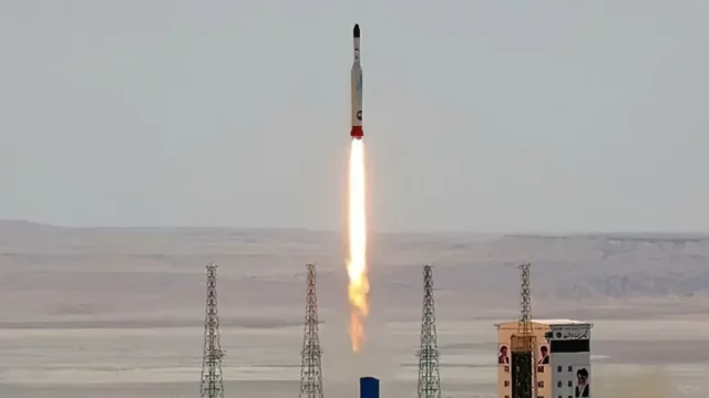 Irán afirma haber realizado un lanzamiento exitoso de su programa espacial