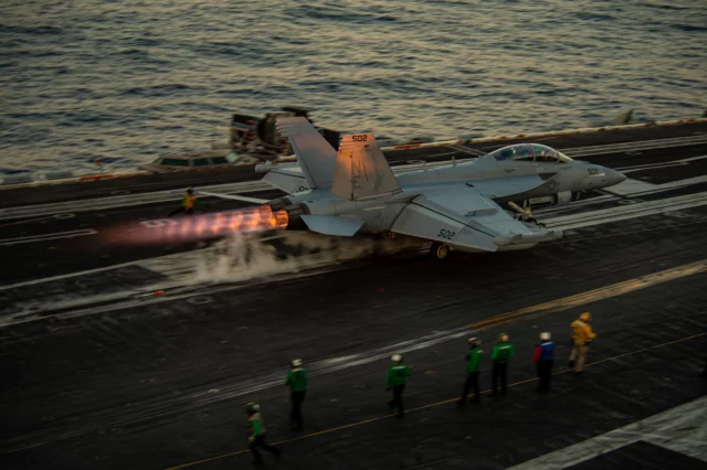 EA-18G Growler: clave en la guerra electrónica naval de EE. UU.