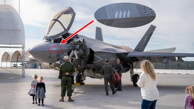 Los F-35C de la VMFA-314 regresan con marcas de bombas