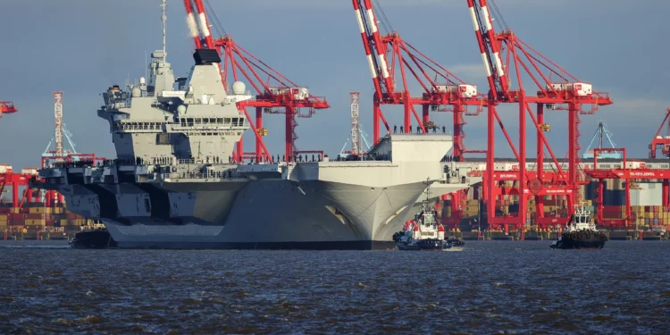 El HMS Prince of Wales asume el título de buque insignia británico