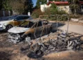 La destrucción causada por terroristas de Hamás en el kibutz Nahal Oz, cerca de la frontera entre Israel y Gaza, en el sur de Israel, el 20 de octubre de 2023. (Yonatan Sindel/Flash90)