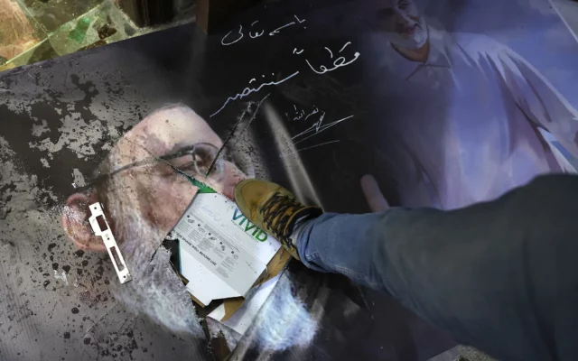 Rebeldes sirios toman la embajada de Irán en Damasco