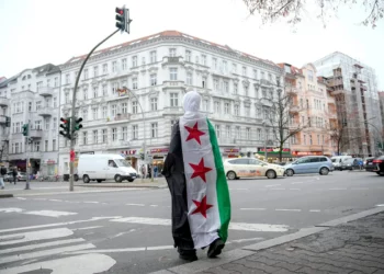 Europa detiene solicitudes de asilo de sirios tras huida de Al-Assad