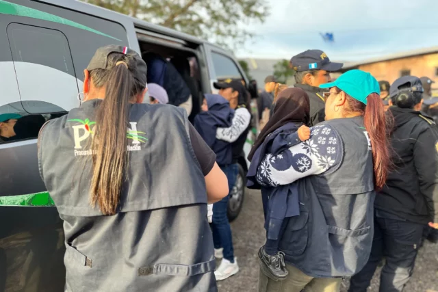 Rescatan a 200 menores en granja de la secta Lev Tahor en Guatemala