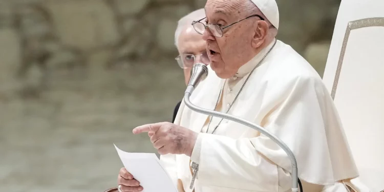 Israel acusa al Papa de ignorar la crueldad de Hamás