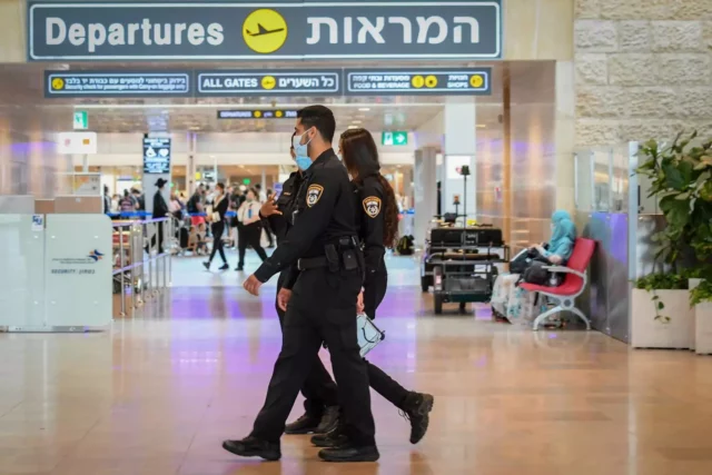 Detienen a sospechoso de asesinato en aeropuerto de Israel