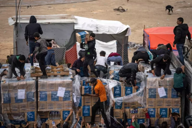 Audio: Un gazatí culpa a Hamás por disparar contra palestinos cerca del sitio de ayuda de Rafah