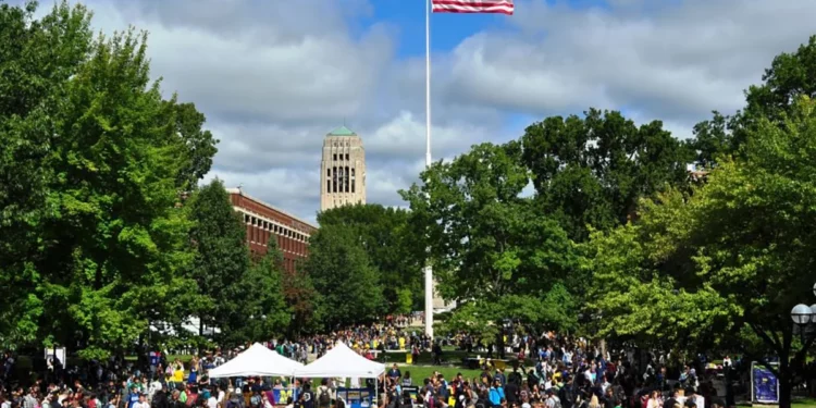 La Universidad de Michigan despide a un funcionario que afirmó: “está controlada por judíos ricos”