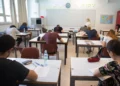 Imagen: Los estudiantes toman su examen de matriculación en matemáticas en Jerusalén el 20 de mayo de 2019 (Noam Revkin Fenton/Flash90)